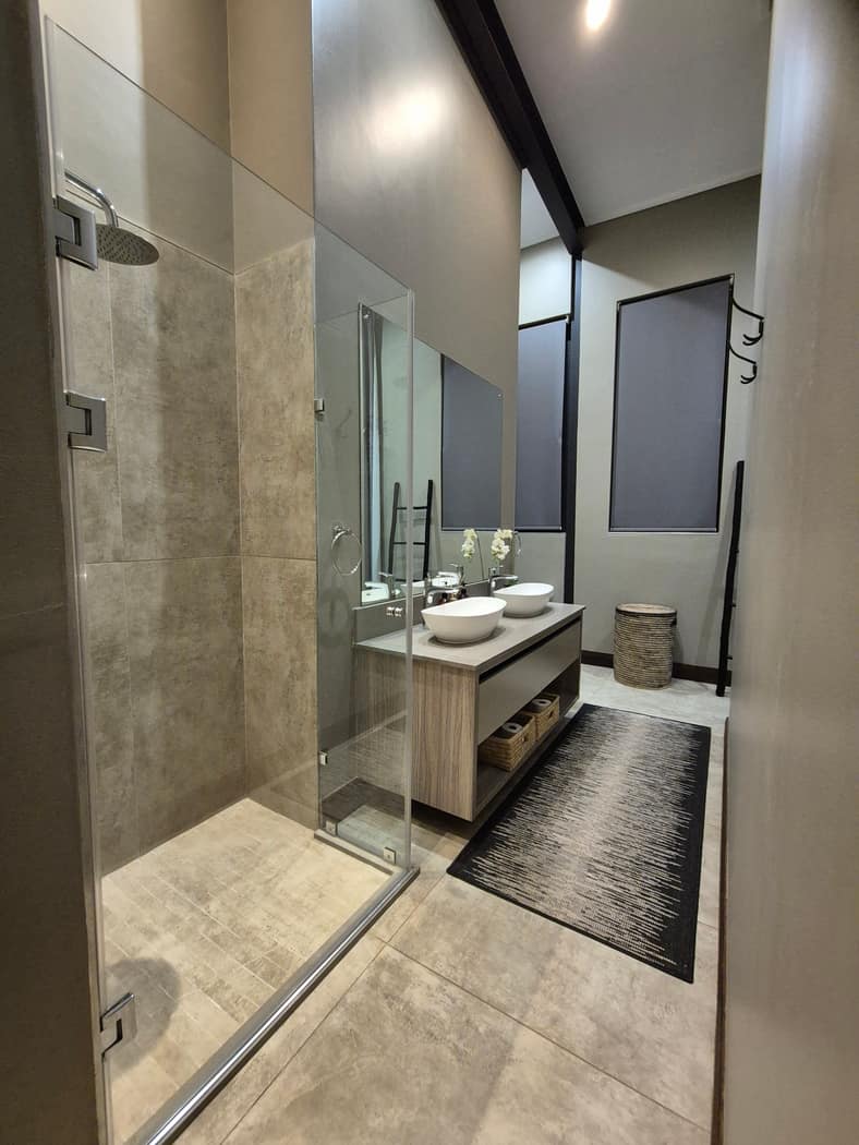 Baobab House Room 3 - bedroom view